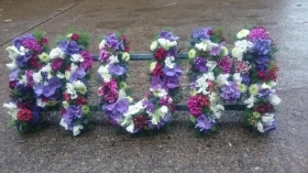 Funeral MUM letter frame