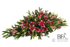 Double ended pink lily spray